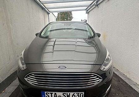Ford Grand C-Max Titanium