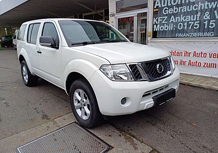 Nissan Pathfinder 2.5 dCi Comfort 7 Sitzer