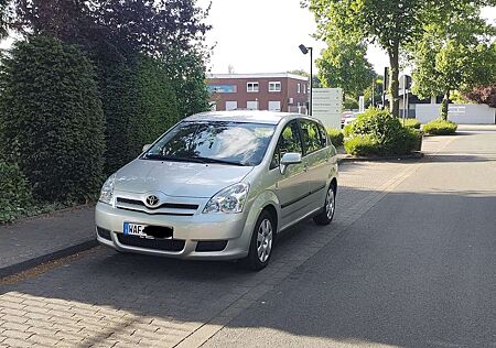 Toyota Corolla Verso 1.6 Luna