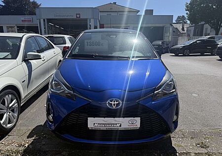 Toyota Yaris Hybrid Style Selection