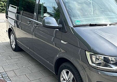 VW T6 Multivan Volkswagen Multivan DSG Kurz 4MOTION comfortline