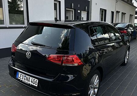 VW Golf Volkswagen 1.2 TSI BlueMotion Technology Cup