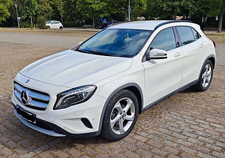 Mercedes-Benz GLA 200 (CDI) d