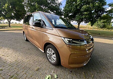 VW T7 Multivan Volkswagen Basis