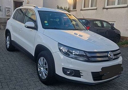 VW Tiguan Volkswagen 2.0 TDI DPF 4Motion Sport
