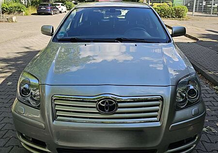 Toyota Avensis 2.0 Executive Liftback