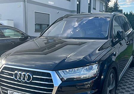 Audi Q7 3.0 TDI quattro tiptronic
