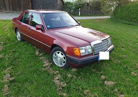 Mercedes-Benz E 220 220 E