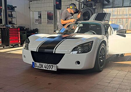 Opel Speedster 2.2