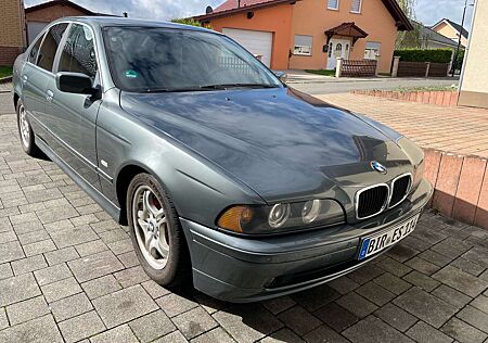 BMW 520i 520 E39 - - EZ2003 - TÜV 08/2025