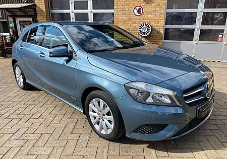 Mercedes-Benz A 180 BlueEfficiency Kamera Sitzhzg. Navi uvm.