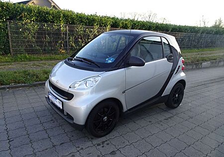 Smart ForTwo coupé 1.0 45kW mhd / Navi /Tempomat