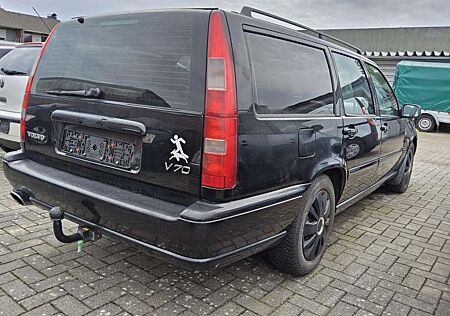 Volvo V70 2.5