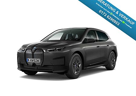 BMW iX XDRIVE50 HUD Luftfederung Niveau AHK-klappbar AHK