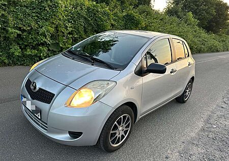 Toyota Yaris Style, Klima, Tüv Neu, Scheckheft