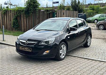 Opel Astra Edition *AUT*NAVI*KLIMA*PARKHILFE*TEMPO