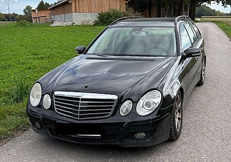 Mercedes-Benz E 280 MercedesBenzE280CDI,4MATIC,AHK,XENON,H&K,Distronic