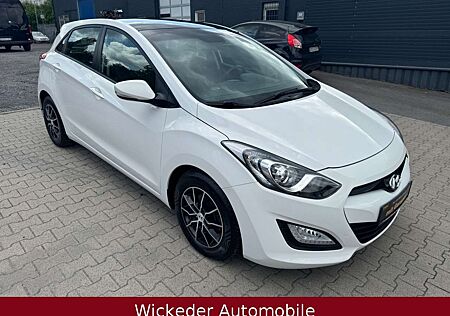 Hyundai i30 Trend/Panorama/Tüv Neu/Top Pflege/erst 44000