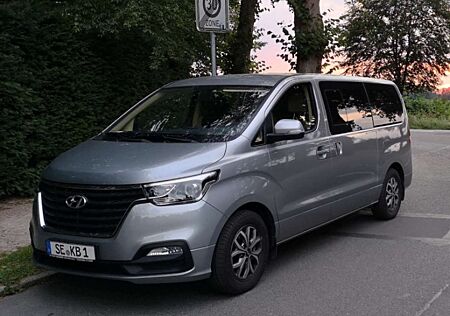 Hyundai H-1 2.5 CRDi Travel Premium Standheizung 1.Hand