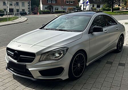 Mercedes-Benz CLA 250 Sport Amg Line Innen/Außen