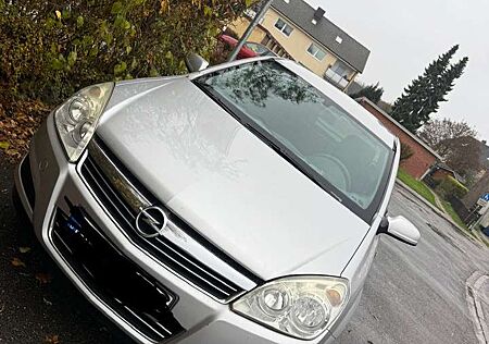 Opel Astra 1.6 Selection 110 Jahre