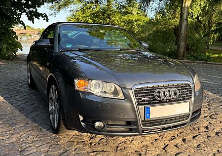 Audi A4 Cabriolet 3.0 TDI DPF quattro tiptronic