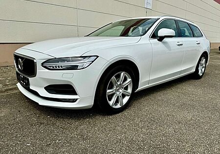 Volvo V90 D3 Momentum AWD -