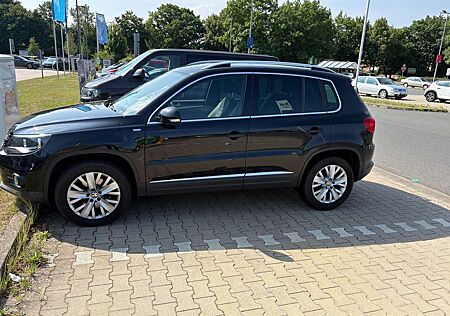 VW Tiguan Volkswagen Diesel 2.0 TDI DPF BlueMotion Technology Li