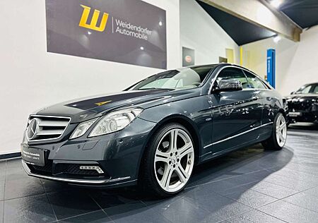 Mercedes-Benz E 250 Coupe ELEGANCE*BI-XENON*COMAND*PDC*SHZG*