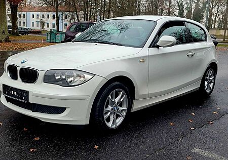 BMW 116i 116 Baureihe 1 Lim. /Tüv.03-27
