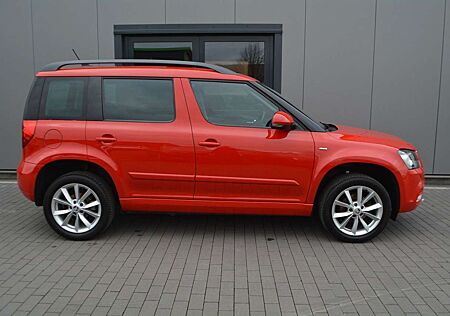 Skoda Yeti Joy Panoramadach-Xenon-AHK-Navi-Garantie