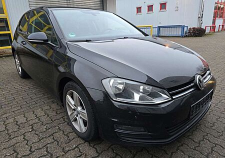 VW Golf Volkswagen VII Lim. Comfortline BMT 1.Hand