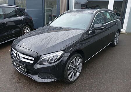Mercedes-Benz C 220 d 4Matic T - Panorama - LED - Navi