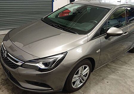 Opel Astra K Plus Active Start/Stop 66tkm 2.Hd.