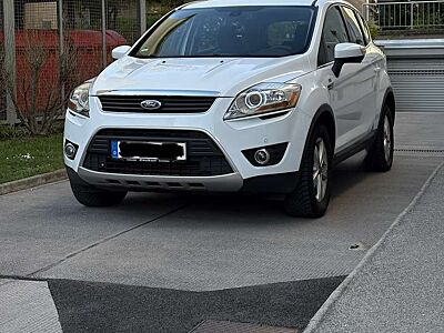 Ford Kuga 2.0 TDCi 2x4 Titanium