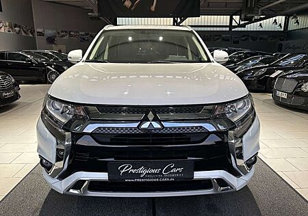 Mitsubishi Outlander PHEV Hybrid Diamant Nav R-Cam AHK TOP!