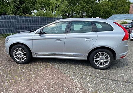 Volvo XC 60 XC60 D5 Summum AWD Leder Xenon