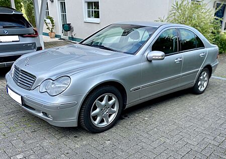 Mercedes-Benz C 200 Kompressor Elegance