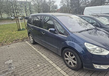 Ford Galaxy Ghia