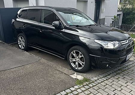 Mitsubishi Outlander 2.2 DI-D 4WD Automatik Instyle
