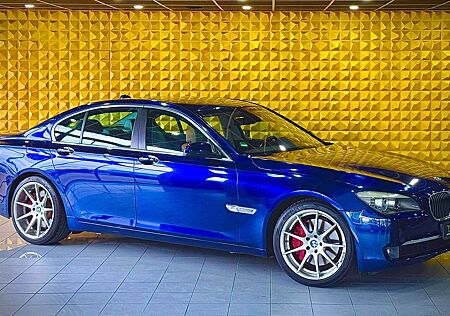 BMW 750 i xDrive*Kamera*SHZ*Bi-Xenon*Standheizung*NAV