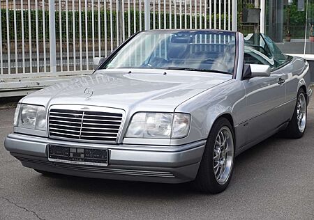 Mercedes-Benz E 220 Cabrio W124 Final Edition Automatik Leder Klima