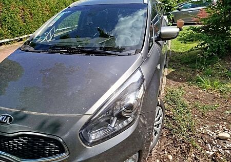 Kia Carens 2.0 GDI Vision