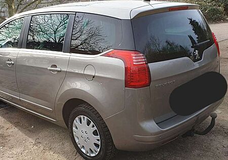 Peugeot 5008 Business-Line
