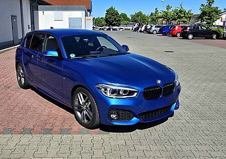 BMW 118 i M-Paket / LED / Alcantara