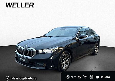 BMW 520 i AdLED,LivePro,KlimaSi,360°,HarmanKardon HUD