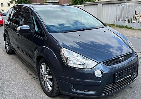 Ford S-Max Titanium/3Jhr Garantie inklusiv/TÜV+Inspkt neu!