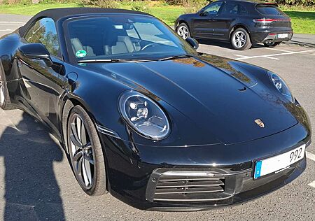 Porsche 992 911 Carrera Cabriolet PDK Sportabg Leder Car-Felg.