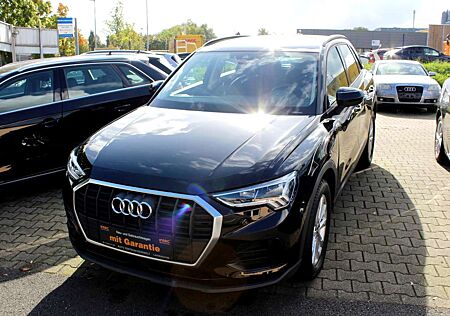 Audi Q3 45 TFSI e S tronic Area View Allwetter Top