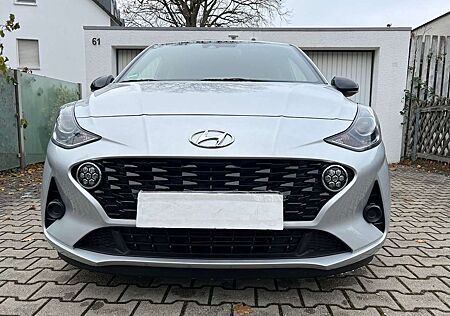 Hyundai i10 1.0 Connect,Super Ausstatt.,Navi,Kamera,Sitzh.